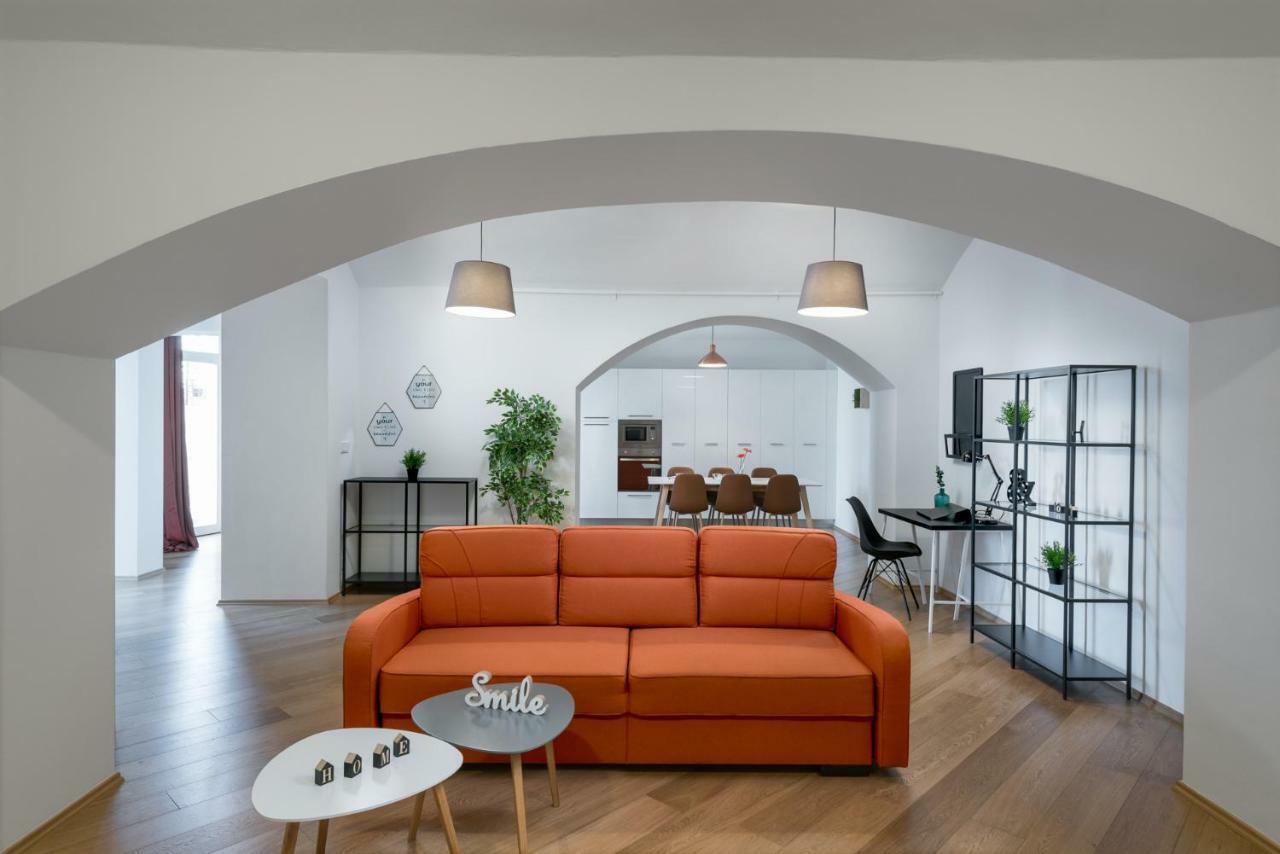 Rehorova Apartment Prag